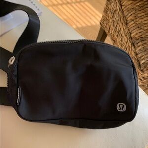 lululemon Black womens Everywhere belt Bag